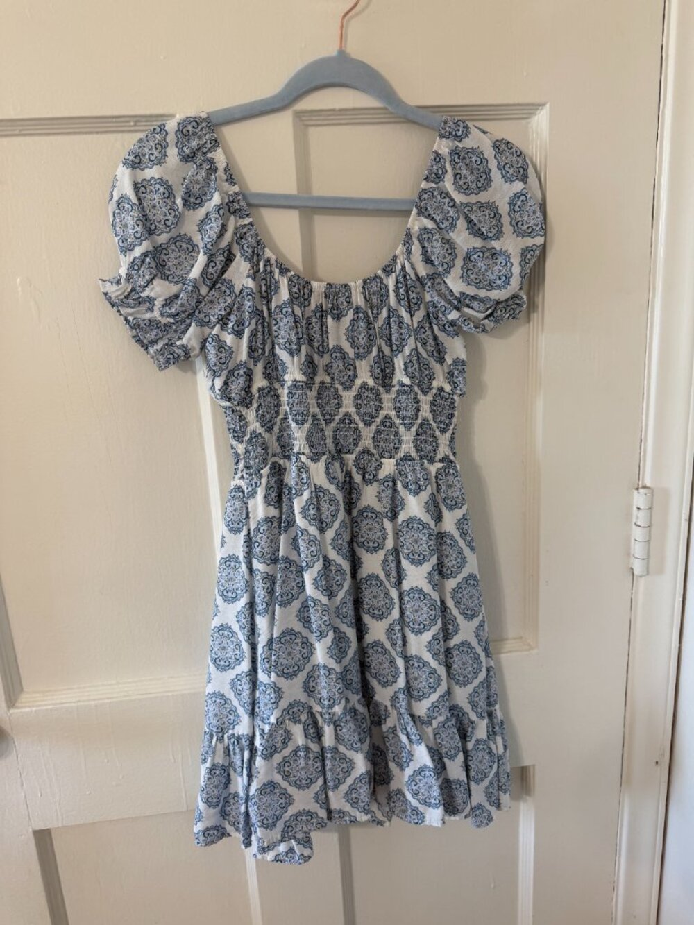 Hesperus Blue & White Puff Sleeve Smocked Mini Dress Size Small - Picture 5 of 6